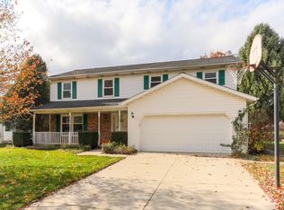 6710 Robison Ln, Saline, MI 48176