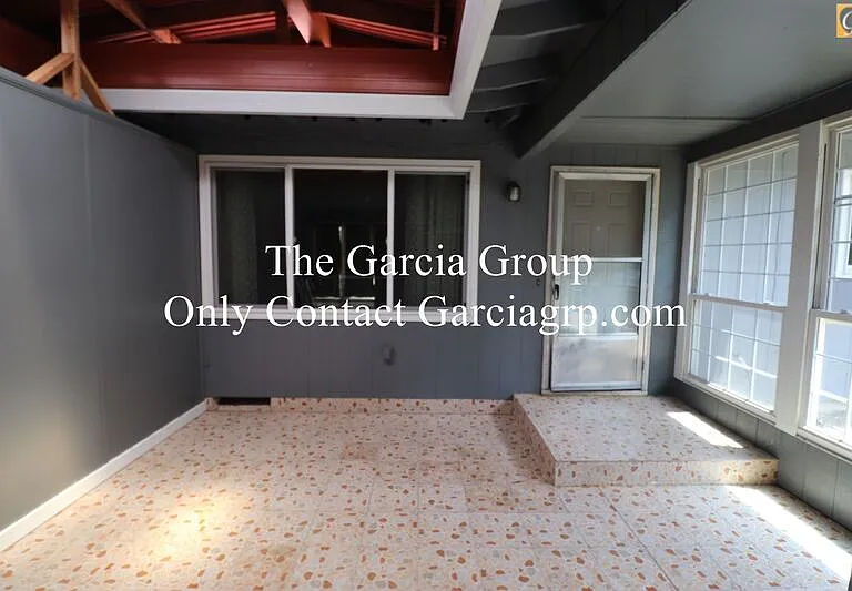 1530 NE 114th Ave — Photo 32