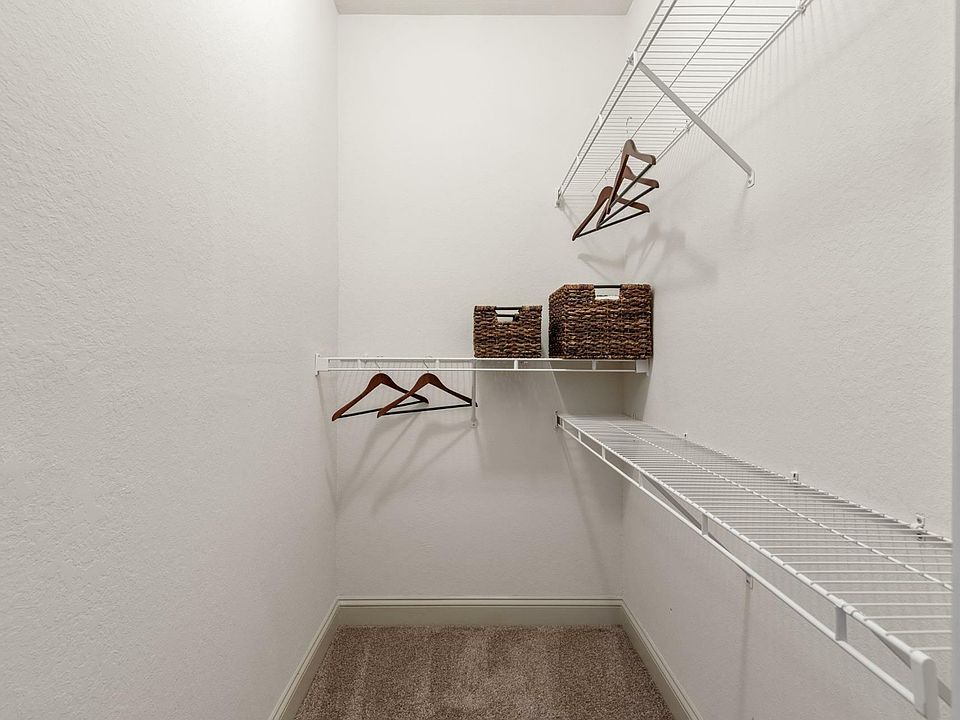 Village at Baldwin Park - Closet