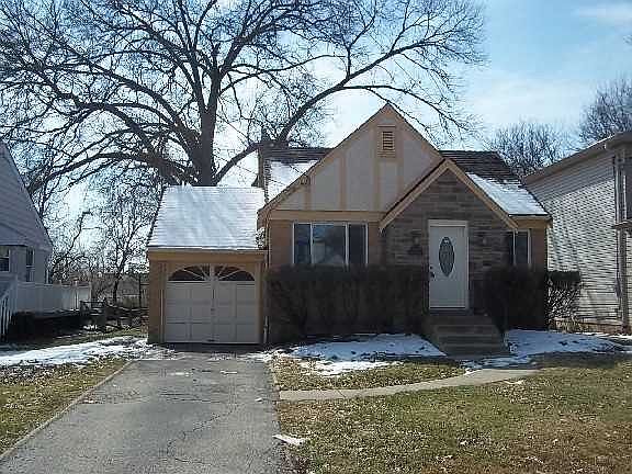 1st image of 5643 Surrey Ave
