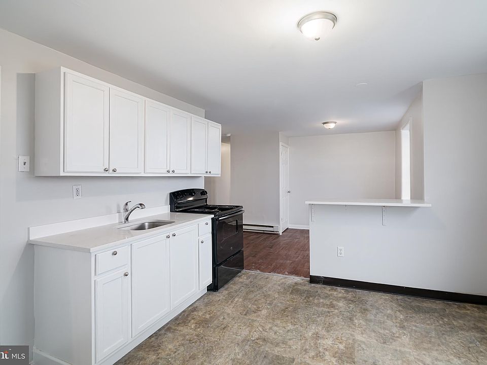 1st image of 3415 Kensington Ave #4