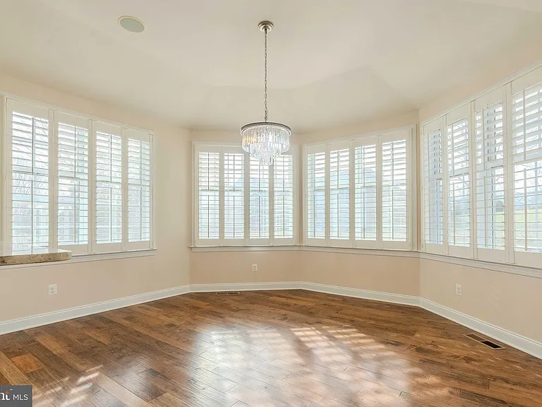 15316 Admiral Baker Cir — Photo 25