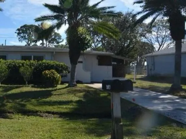 413 Del Monte Rd APT B, Sebastian, FL 32958