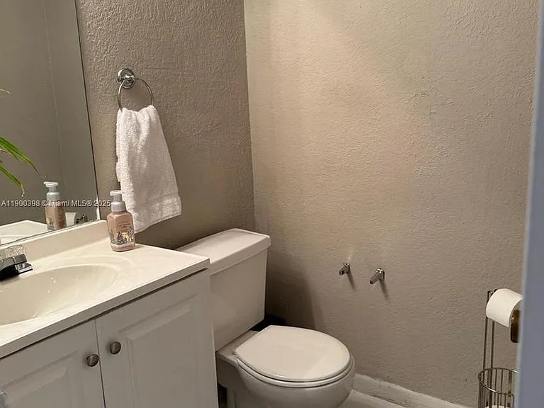 4515 SW 68th Court Cir #81 — Photo 10