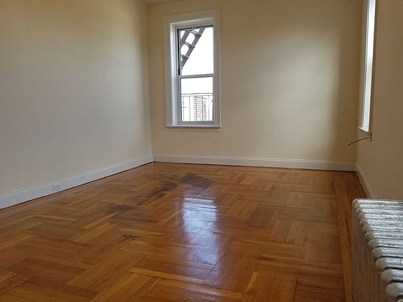 3rd image of 233 W 233rd St APT 5C