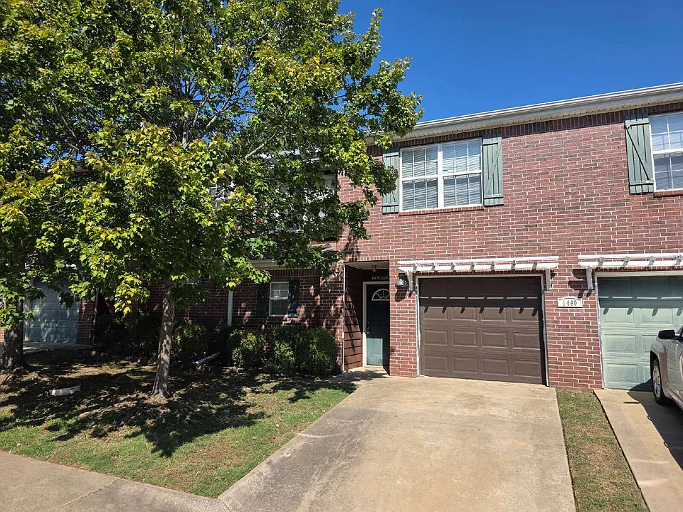 1460 W Junction St #3