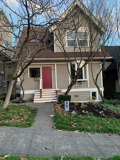 1st image of 712 Warren Ave N #10512730