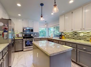 8828 Hiddenspring Way, Elk Grove, CA 95758