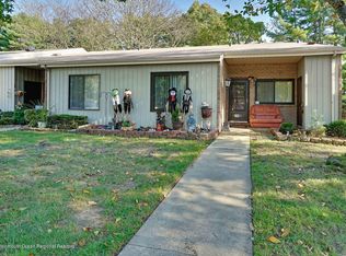 210 Covered Brg UNIT D, Manalapan, NJ 07726