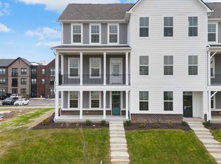 135 Parkerwood Ln, West Lafayette, IN
