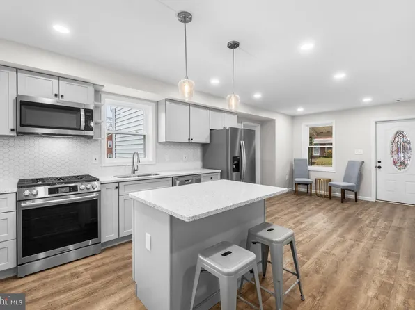 4686 A St SE, Washington, DC 20019