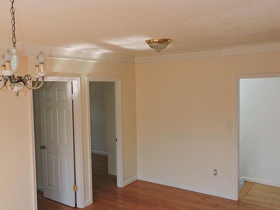 3rd image of 3114 Avenue P