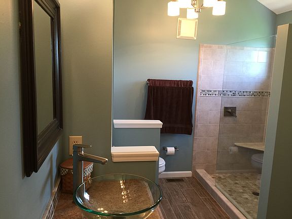 5th image of 5 Yellowwood Ct