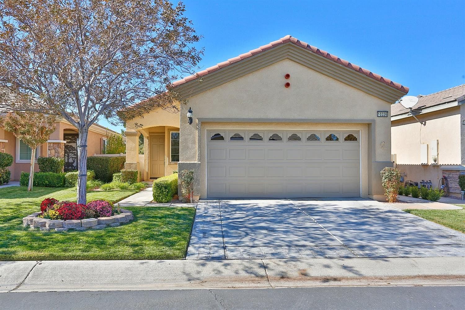 10326 Lakeshore Dr, Apple Valley, CA 92308 Zillow