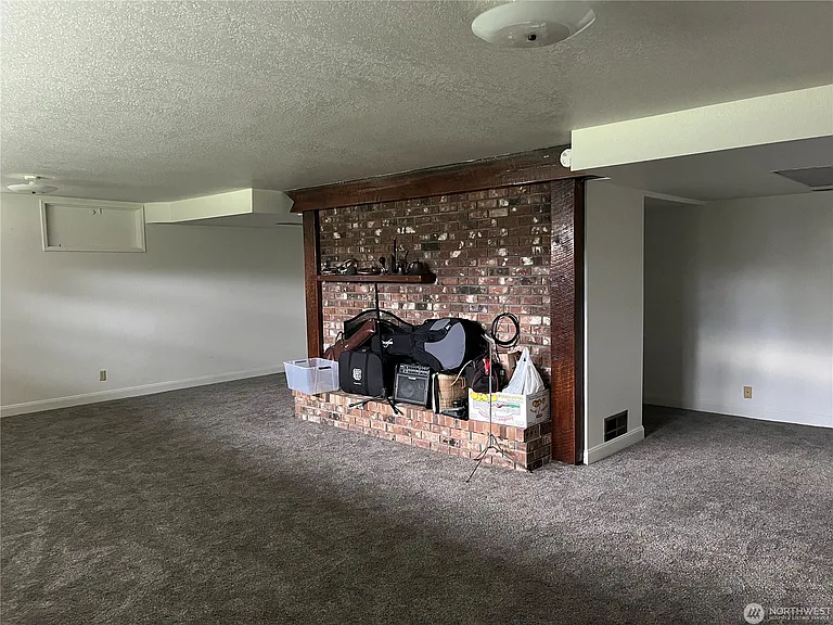 615 Arrowhead Rd — Photo 18