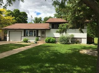 2349 105th Ave NW, Coon Rapids, MN 55433