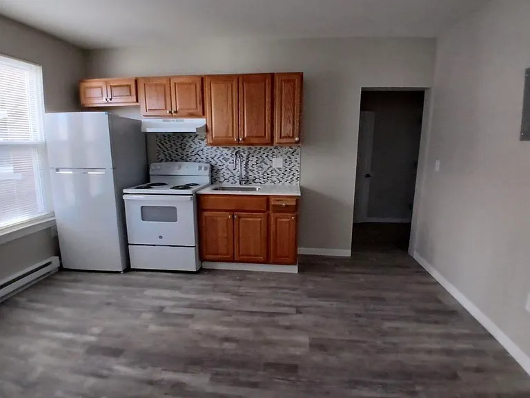 421 Washington St #B — Photo 1