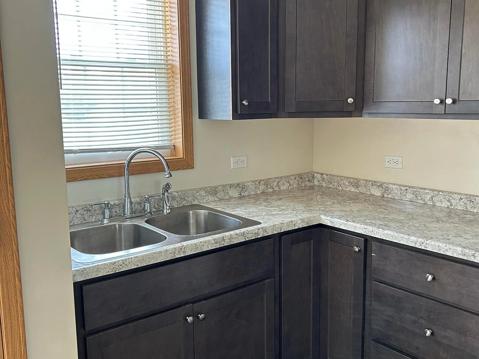 126 Bannon Dr — Photo 4