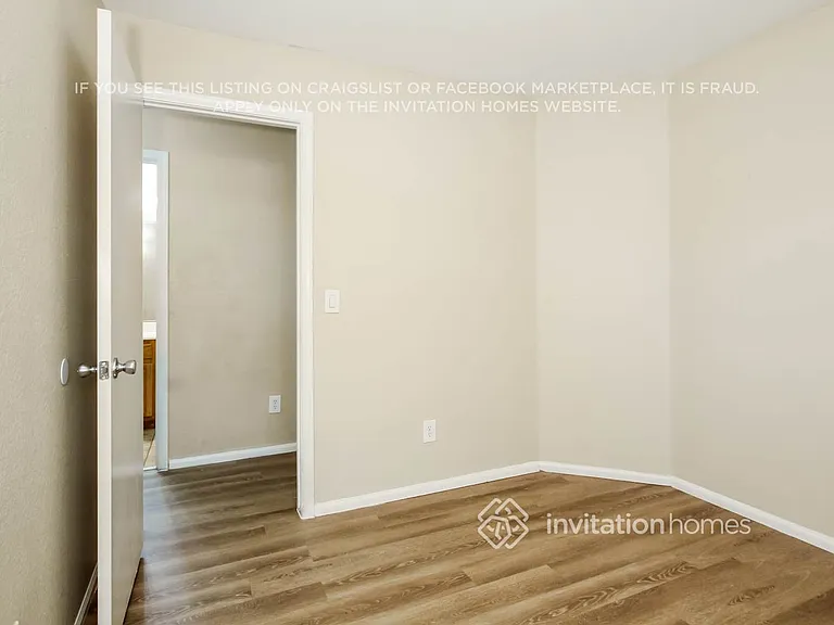 16255 W Moreland St — Photo 13