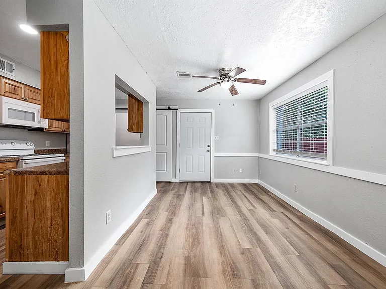 4620 W Orange St — Photo 5