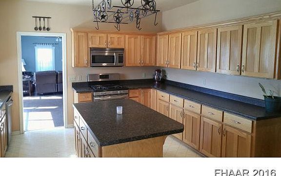 4th image of 621 County Road 4330