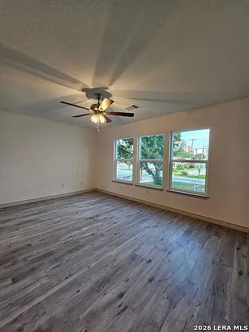 310 W Evergreen St #121 — Photo 3