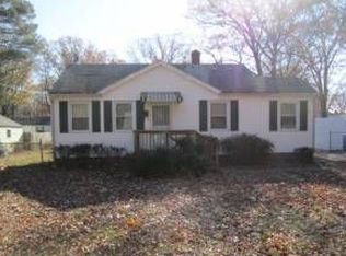 630 73rd St, Newport News, VA 23605