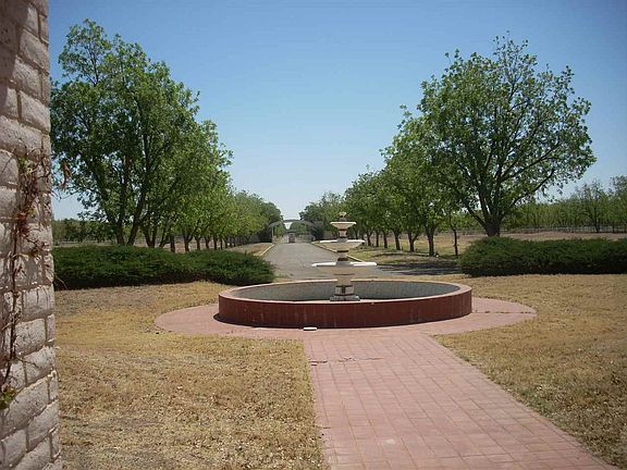 3rd image of 1 McKay Pl