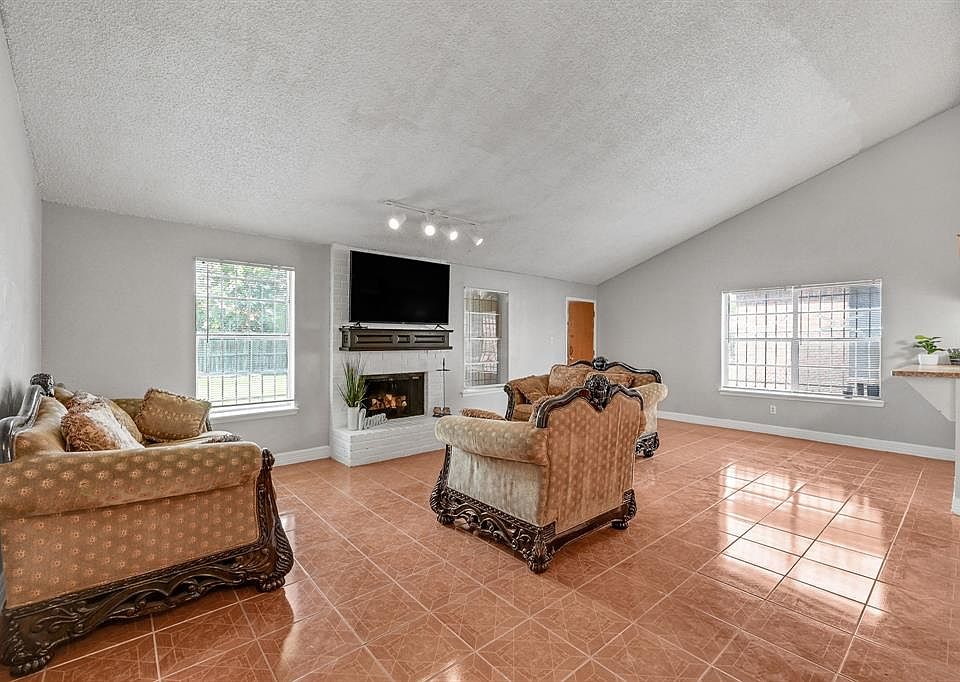 8047 Tavenor Ln, Houston, TX 77075 MLS 41016378 Zillow