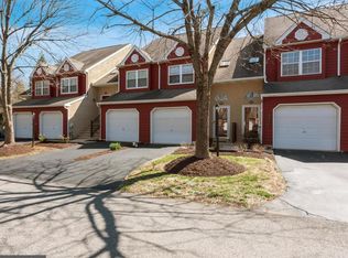 205 Fairfield Ct #205, West Chester, PA 19382