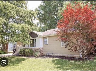 1910 E Walnut St, Springfield, MO 65802