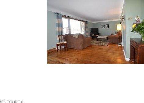2nd image of 1206 Bonnie Ln
