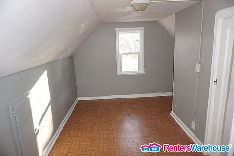 5th image of 1200 5th St E