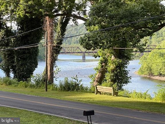 2nd image of 4192 River Rd