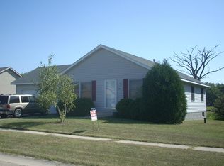624 Outlook Dr, Twin Lakes, WI 53181