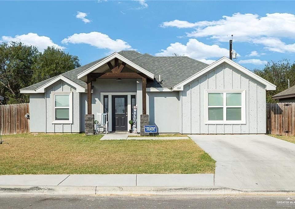 1st image of 132 Spanish Oak Dr