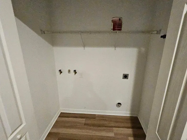 1849 Wallace Manor Ln — Photo 13