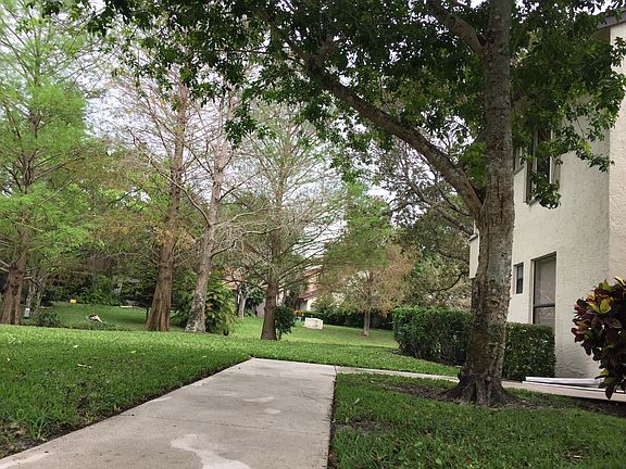 2nd image of 3251 Cocoplum Cir #3348