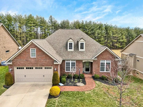 480 Deer Run Cir, Salem, VA 24153