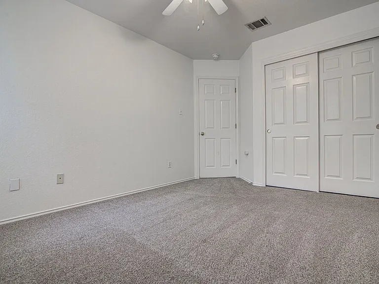 4300 Companeros Way — Photo 21