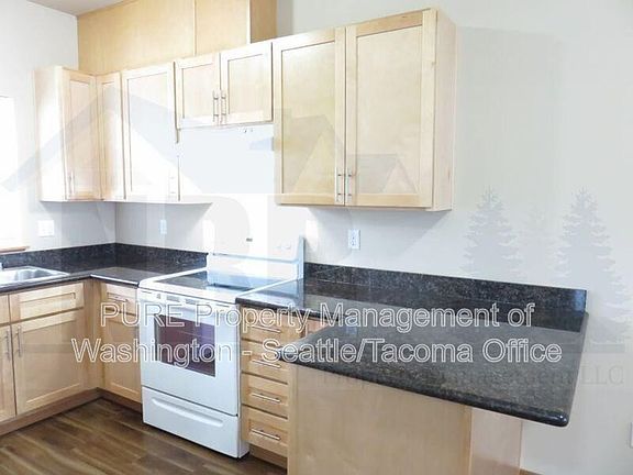 3rd image of 8015 Pacific Ave Unit 11
