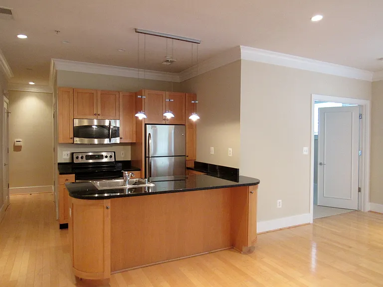1515 O St NW — Photo 15