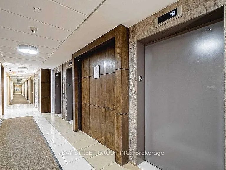 75 Norman Bethune Ave #302 — Photo 5