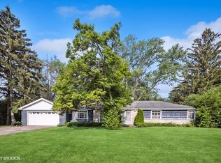 9S740 Brookbank Rd, Willowbrook, IL 60527