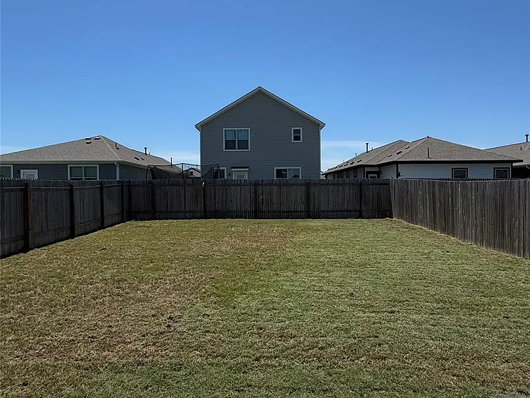 6915 Tiznow Ln — Photo 35