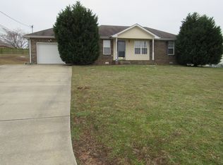 1016 Monica Dr, Clarksville, TN 37042