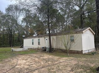 944 Whispering Pine Ln, Lufkin, TX 75901