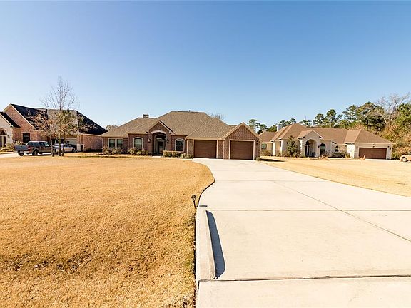 3rd image of 11739 W Grand Pond Dr