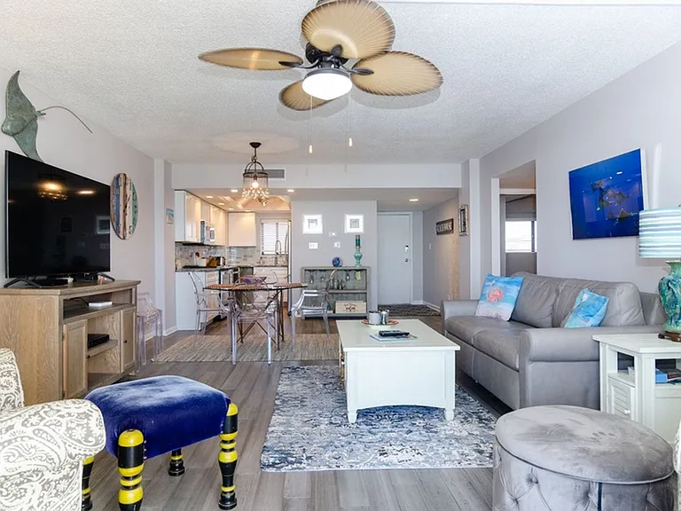 95 S Lumina Ave #3G — Photo 5