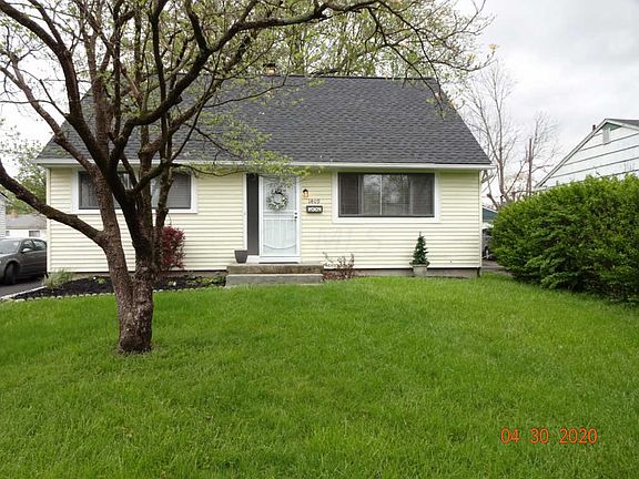 3rd image of 1409 Aven Dr